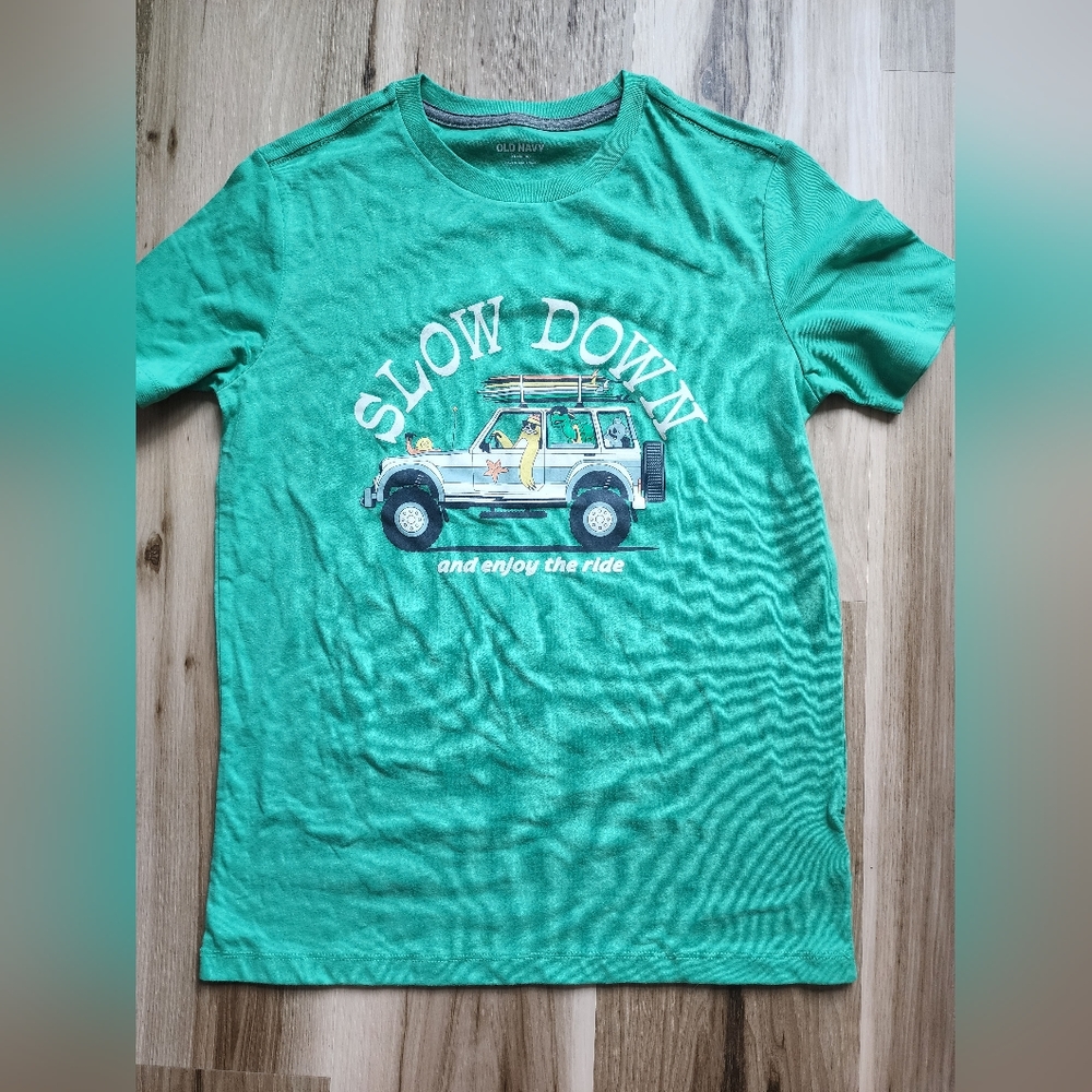 BNWT Old Navy kids graphic tee